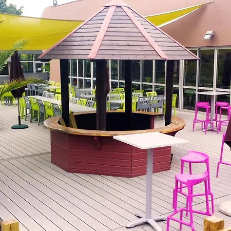 Village Les Dunes - Domaine De Bombannes Feriepark