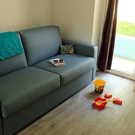 פארק נופש Village Les Dunes - Domaine De Bombannes 3*